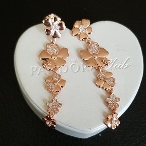 Pandora Earrings rose gold